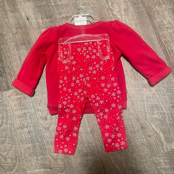 Carters Just one you Santa sweatshirt and snowflake leggings - Picture 2 of 3